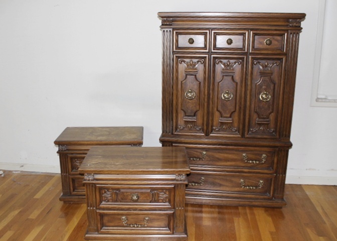 Vintage Thomasville Bedroom Set | EBTH