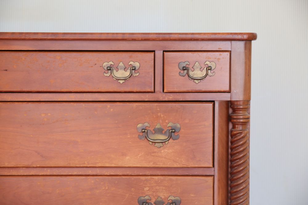 Willett Wildwood Cherry Dresser EBTH