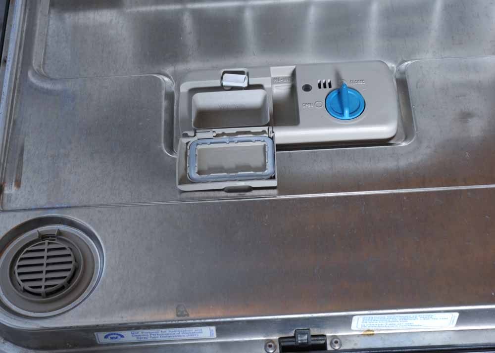 KitchenAid Dishwasher Whisper Quiet Plus EBTH