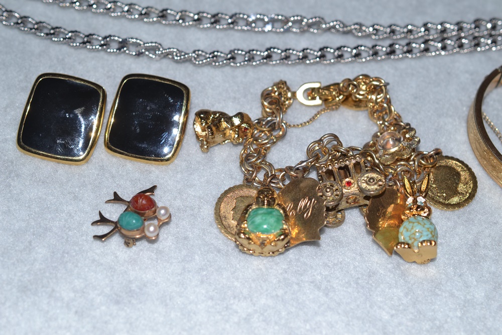 Collection Of Vintage Signed Costume Jewelry EBTH