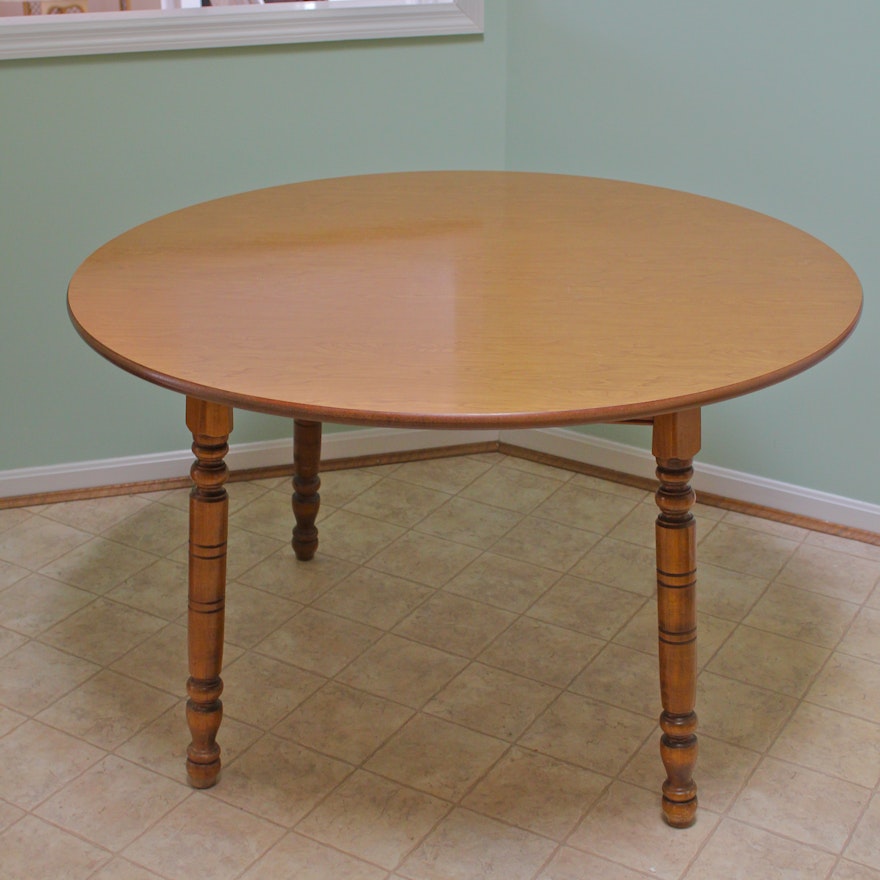 Round Spindle Leg Dining Table Ebth Round Spindle Leg Dining Table