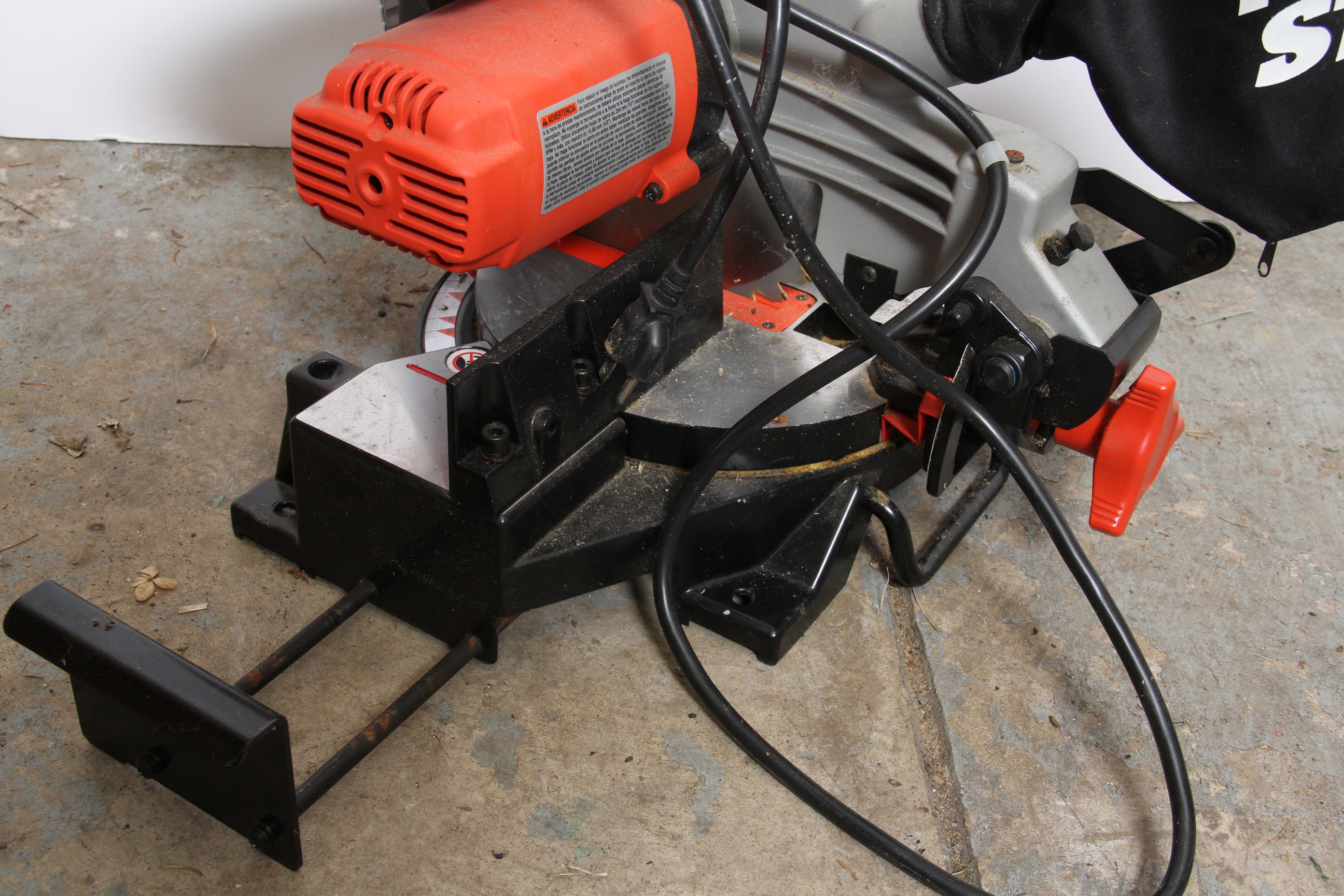 Black & Decker Firestorm Miter Saw EBTH