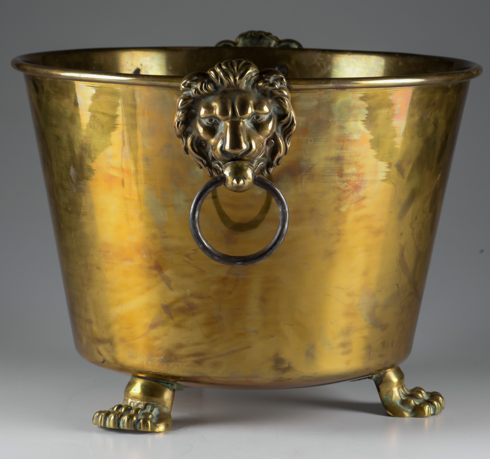 Circa 1890 English Brass Kindling Bucket EBTH
