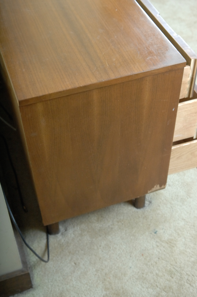 MidCentury Modern Wood Veneer Dresser EBTH
