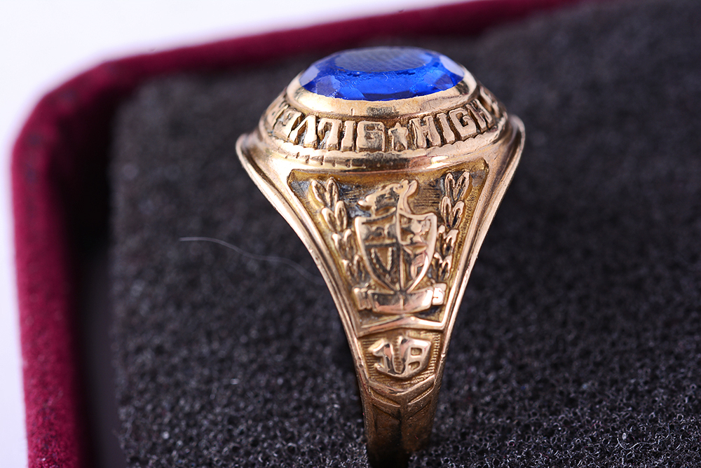 Balfour 10k Gold 1963 High School Class Ring EBTH
