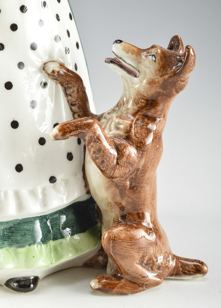 Circa 1963 Royal Doulton "Old Mother Hubbard" Figurine EBTH