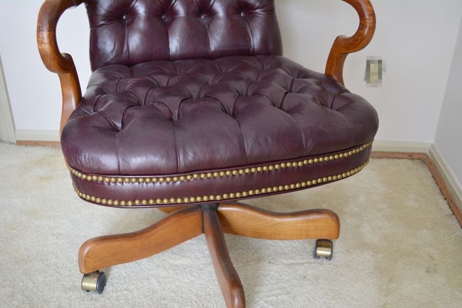 Hooker Cordovan Tufted Leather Desk Chair EBTH