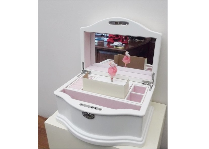 Pottery Barn Kids Abigail Jewelry Box Ebth