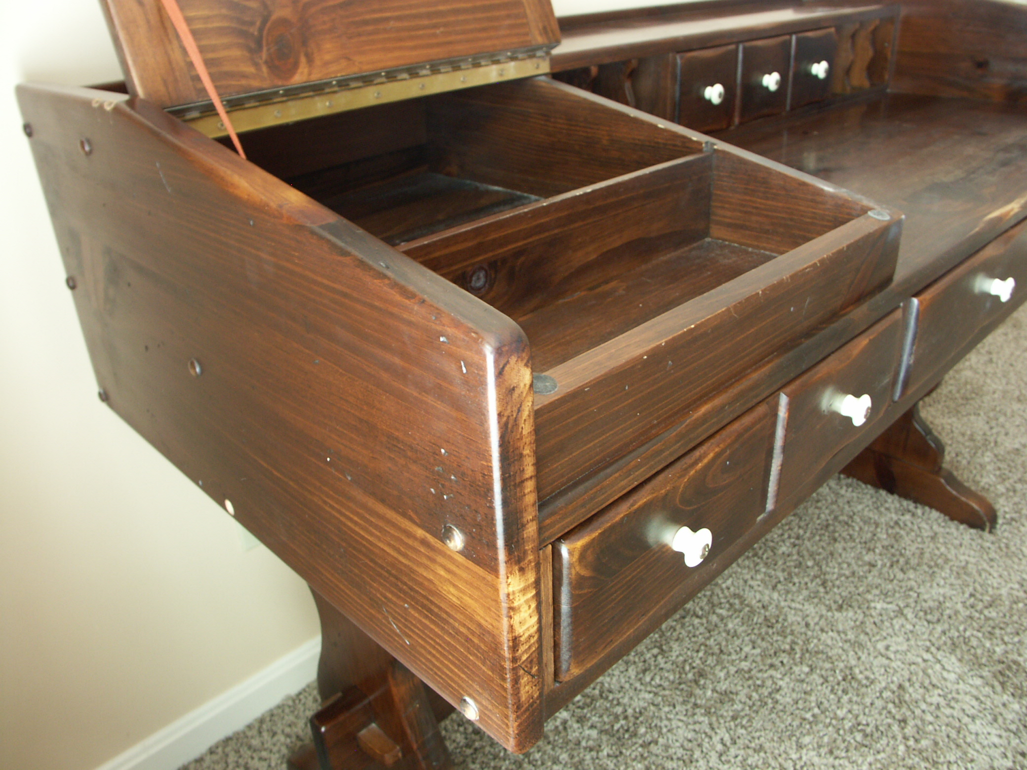 Vintage Ethan Allen Pine Trestle Style Desk EBTH