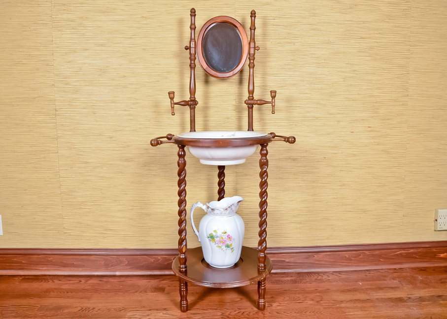 Antique Wash Stand With Basin And Pitcher | EBTH