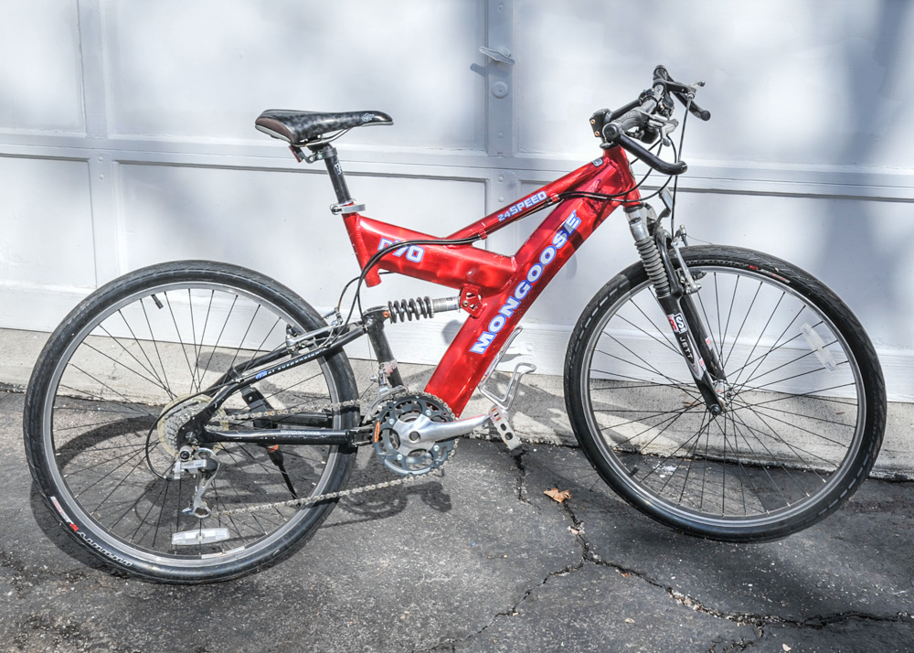 mongoose d70r mountain bike