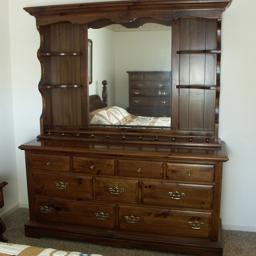 Large Kling Colonial Knotty Pine Dresser With Mirror Hutch Ebth