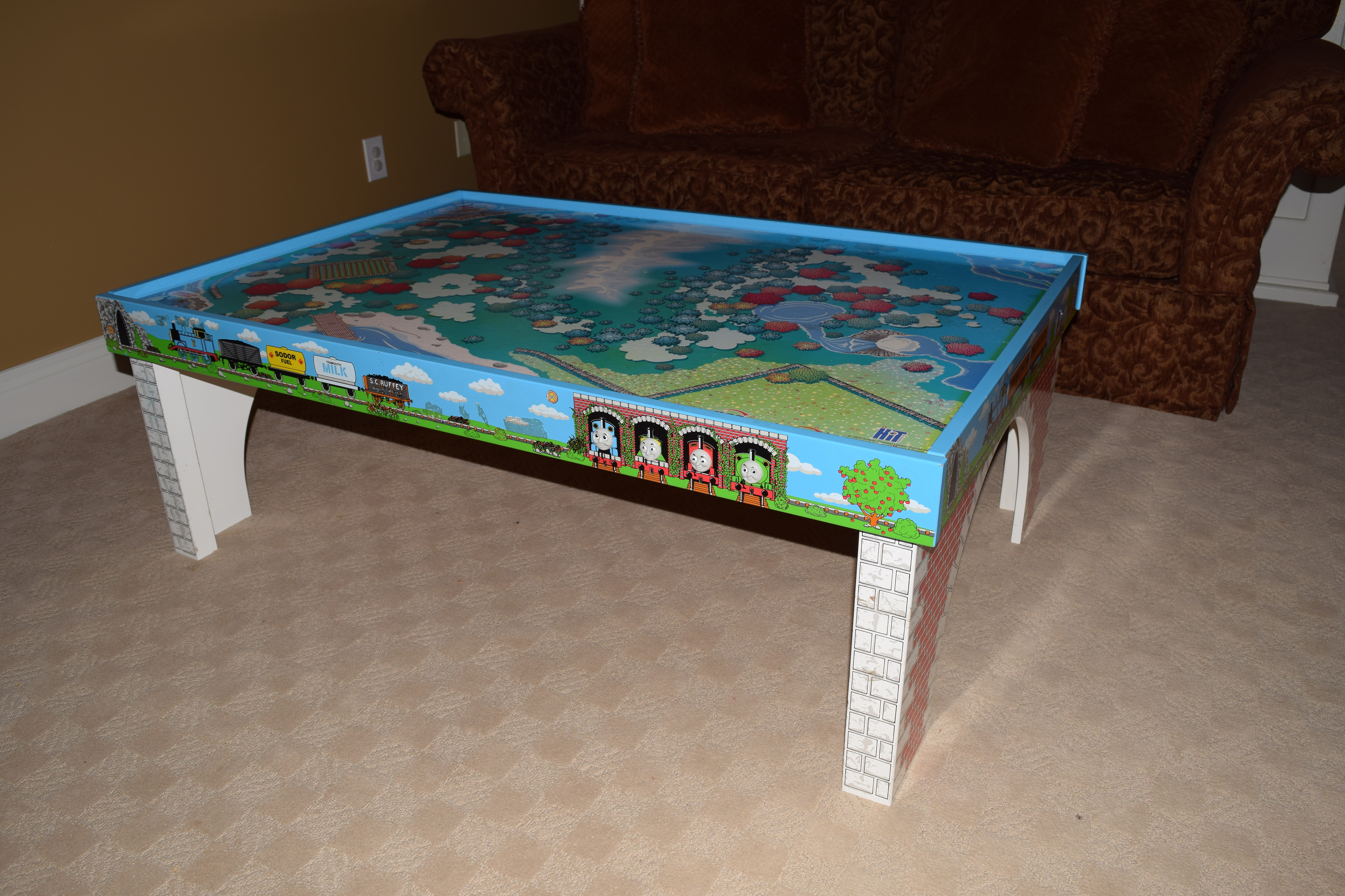 thomas the tank play table