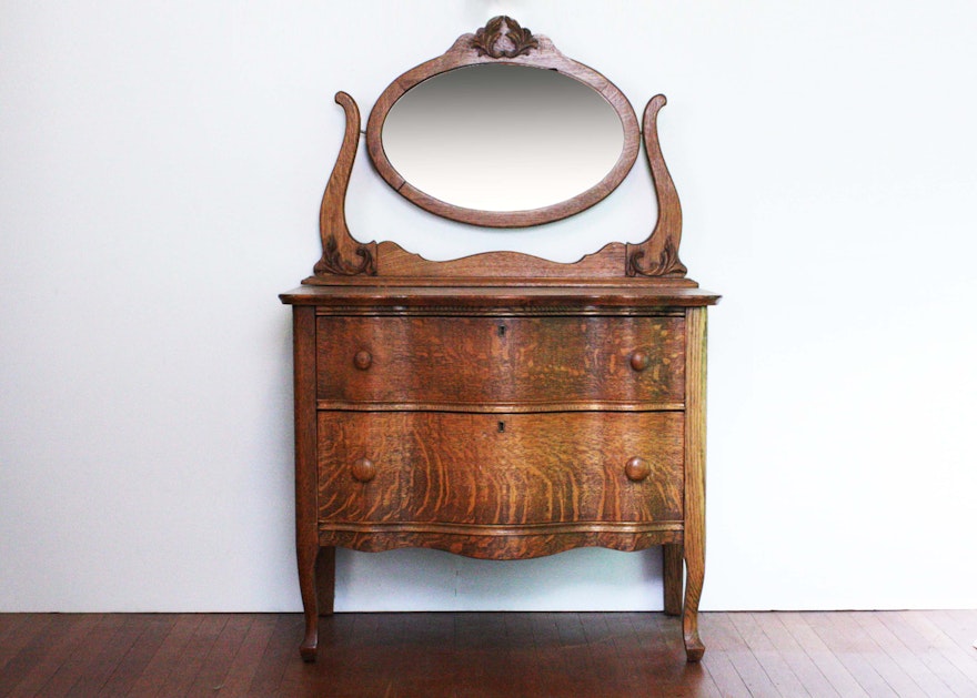 Antique Quarter Sawn Oak Dresser with Oval Mirror EBTH