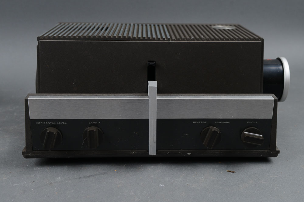 Vintage Sawyer's 550R Slide Projector EBTH