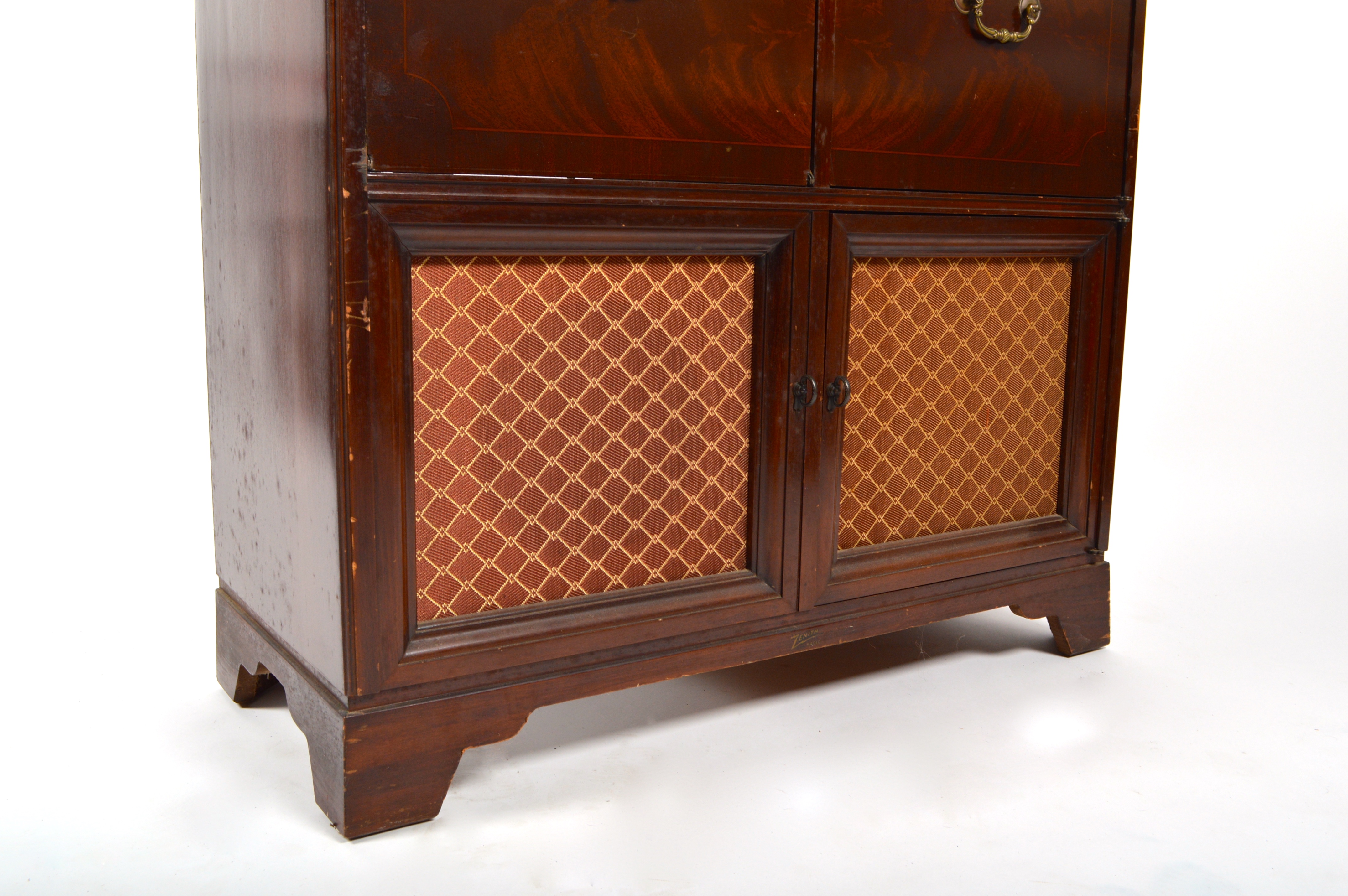 1950s Zenith Cobramatic Turntable And Radio EBTH