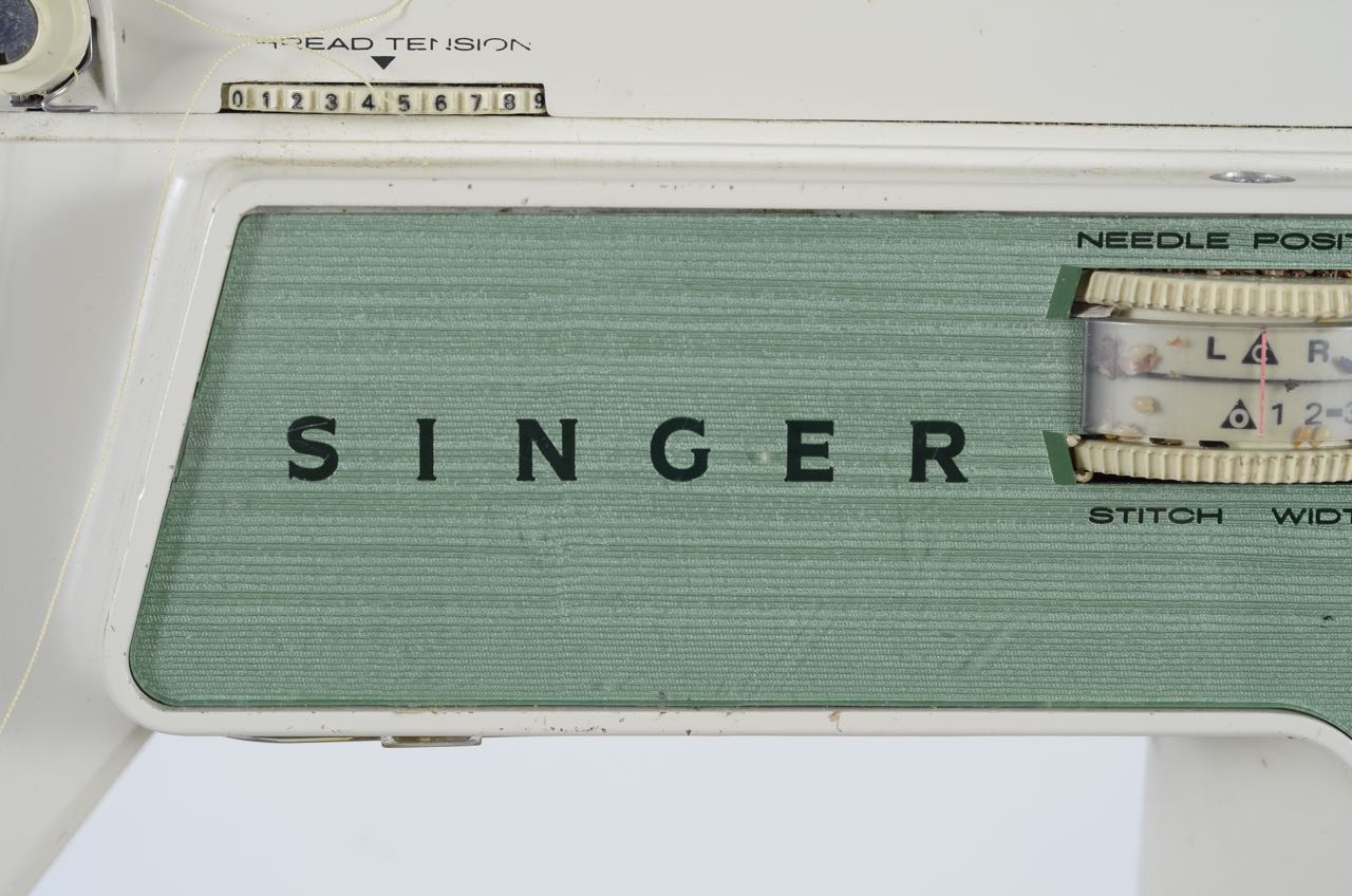 Singer Scholastic 717 Sewing Machine EBTH