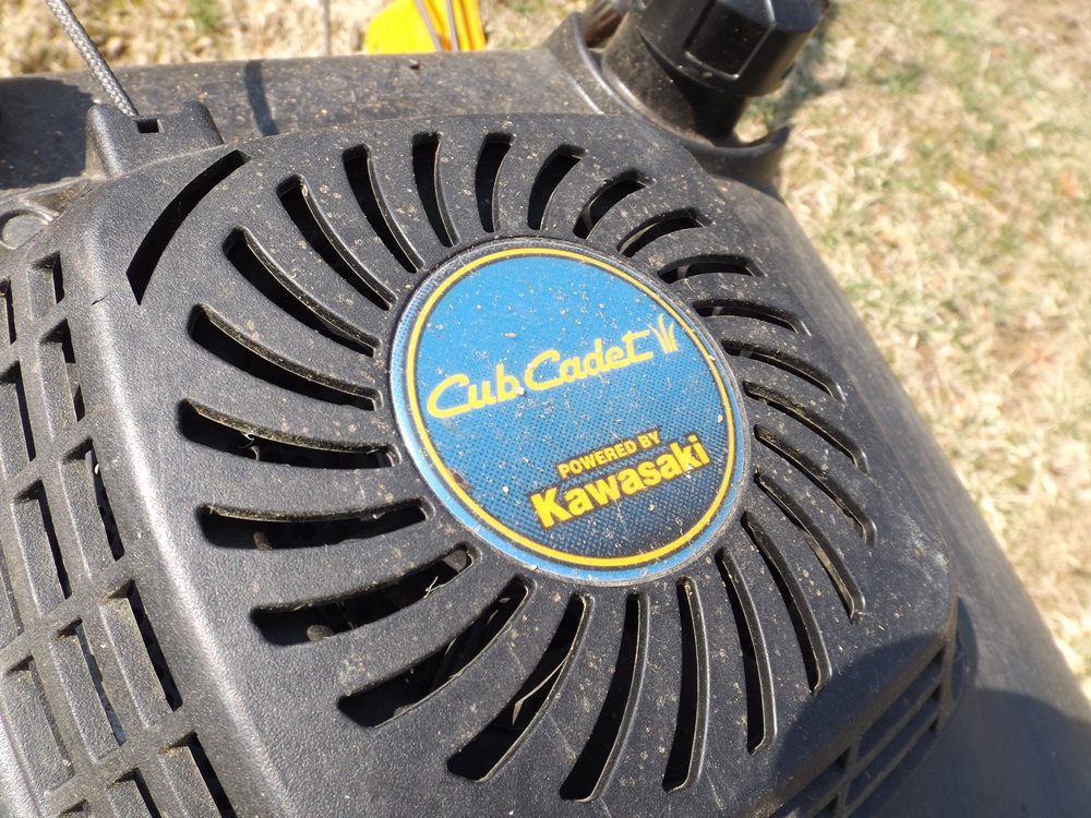 Cub Cadet Kawasaki SR 621 6 Speed SelfPropelled Lawn Mower EBTH