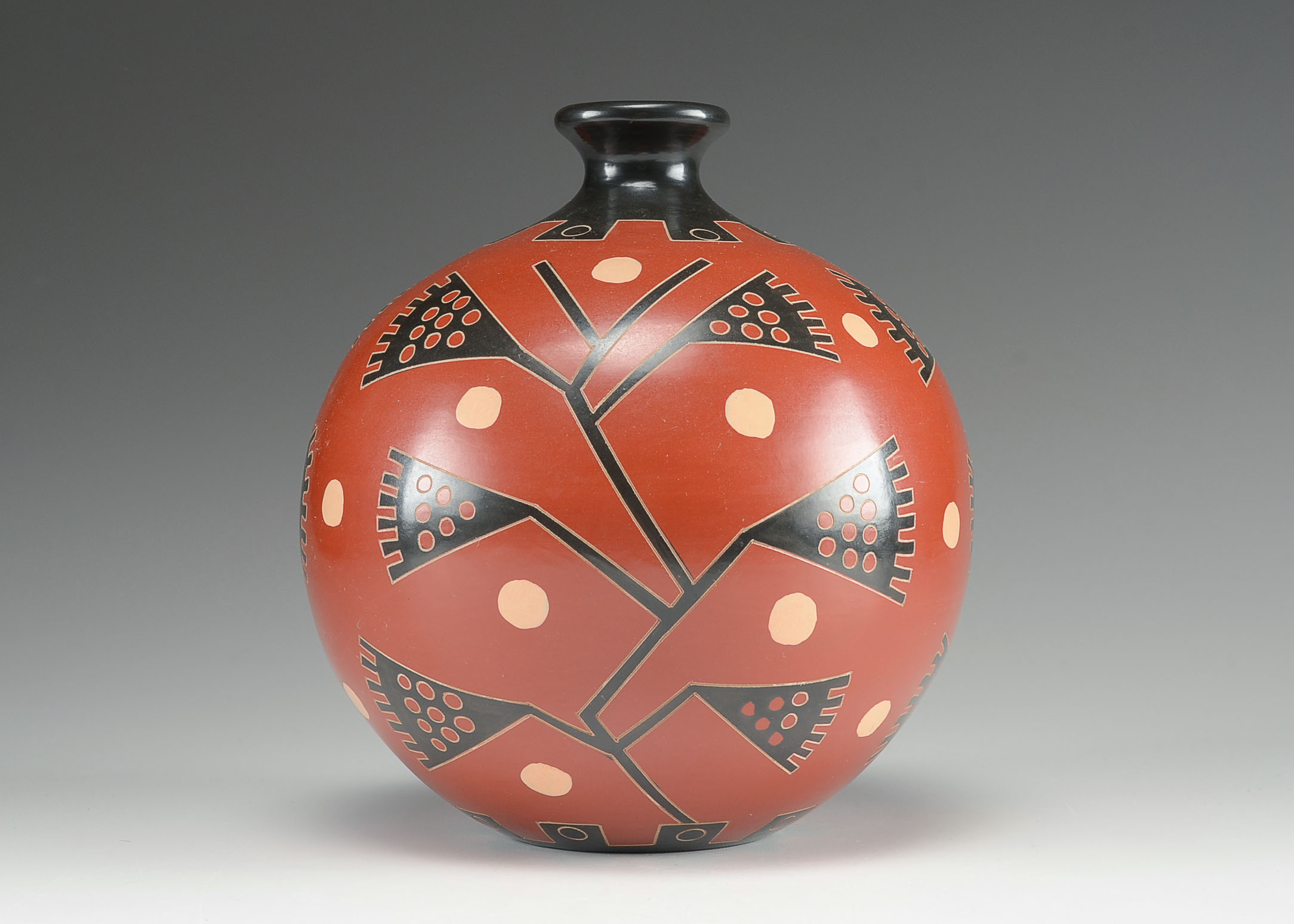 Handcrafted Pottery Vase by Enmanuel Maldonado EBTH