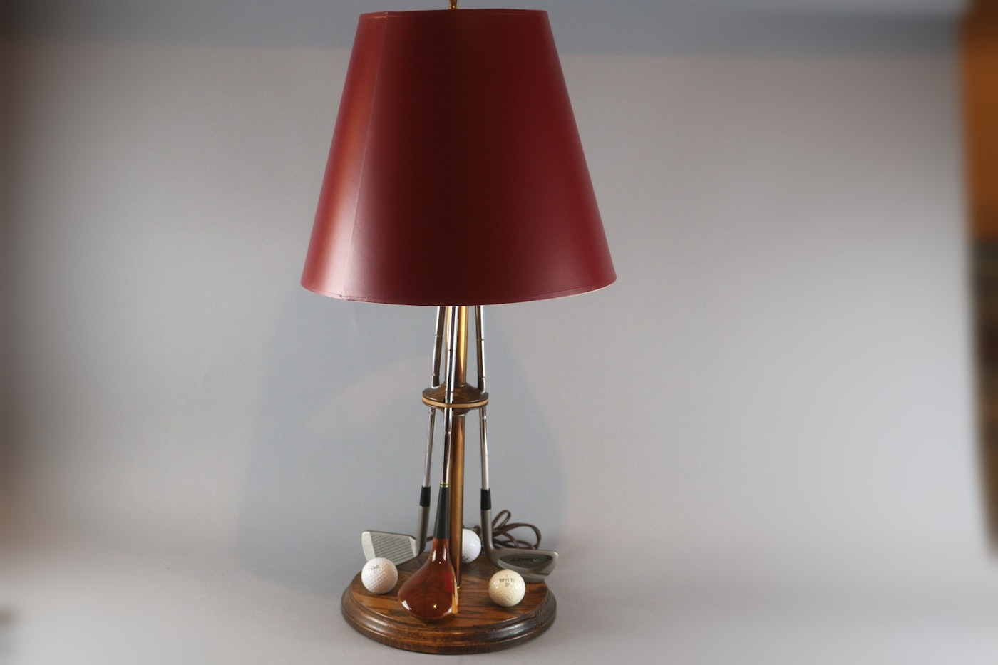 Golf-Themed Table Lamp : EBTH