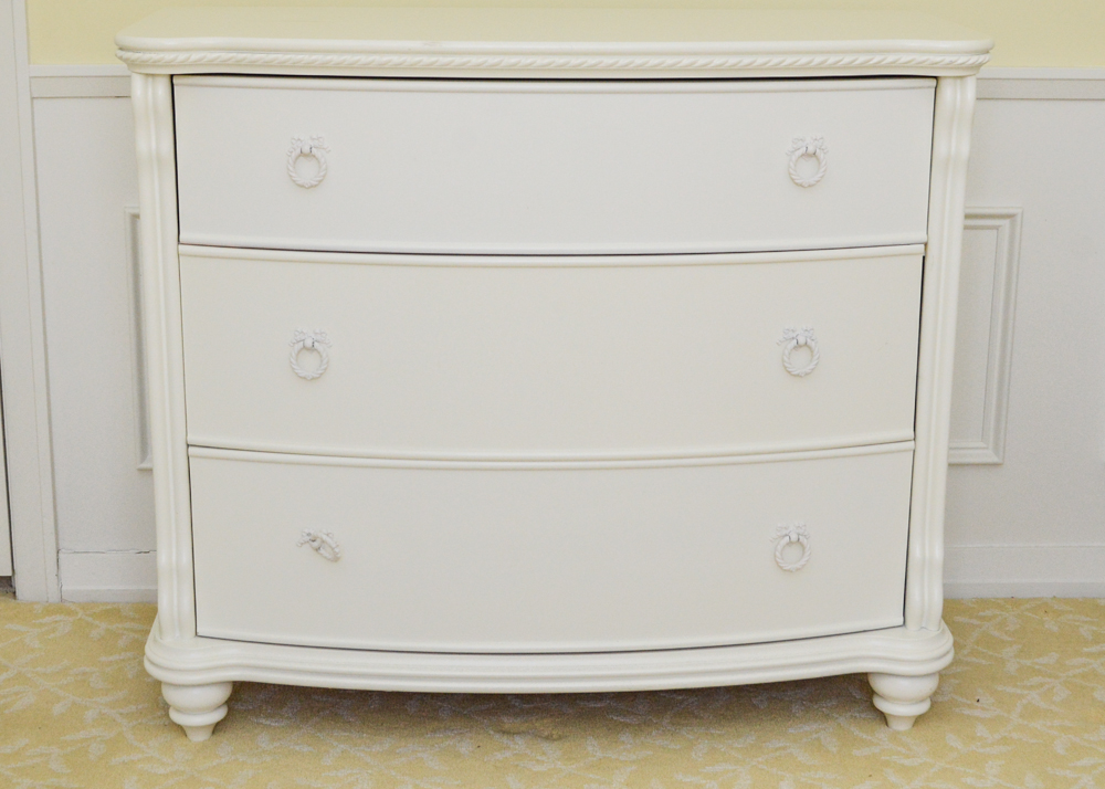 Dresser By American Signature Furniture Ebth