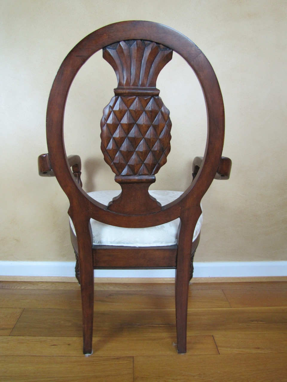 Set of Four Pineapple Back Dining Chairs EBTH