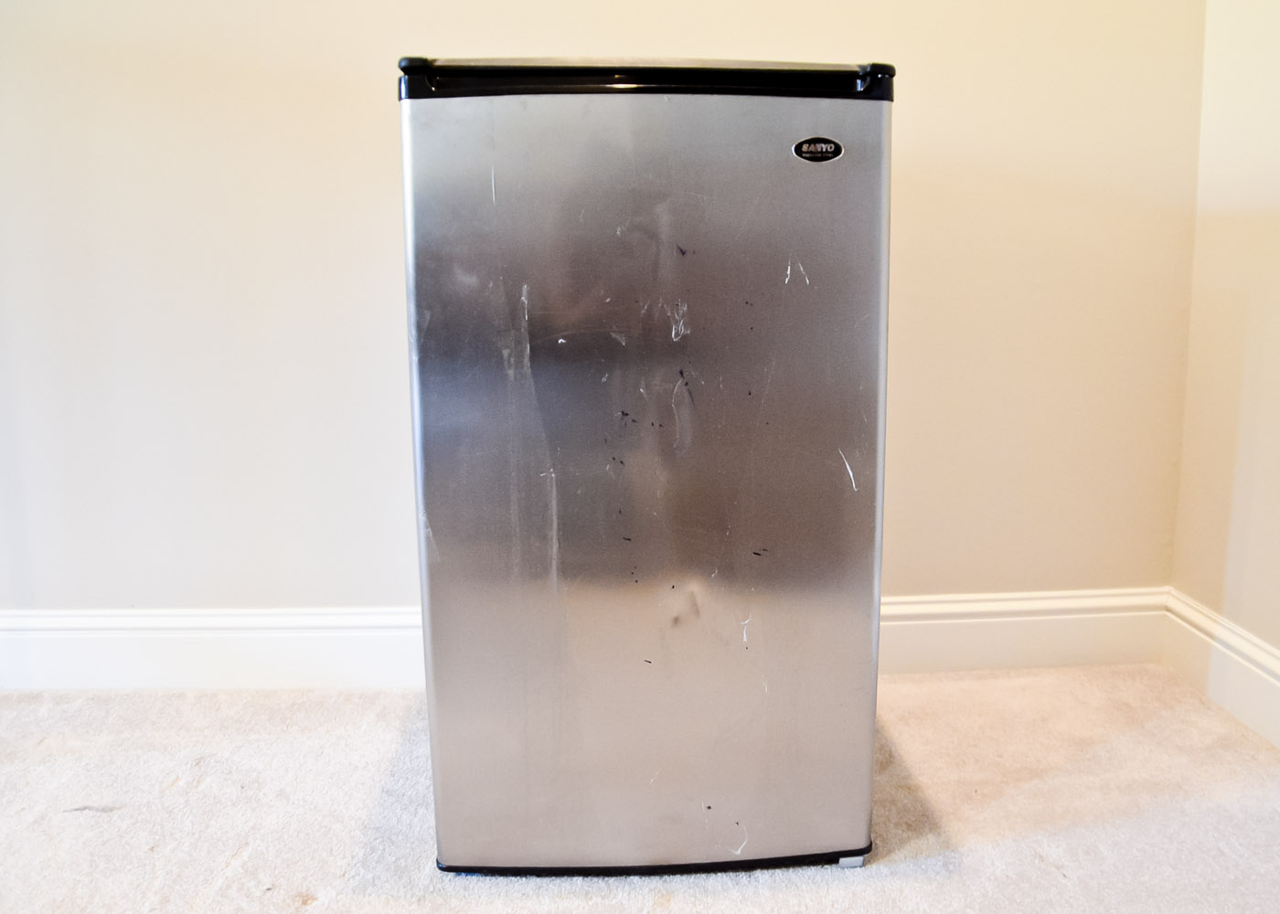 Sanyo Stainless Steel Mini Fridge EBTH