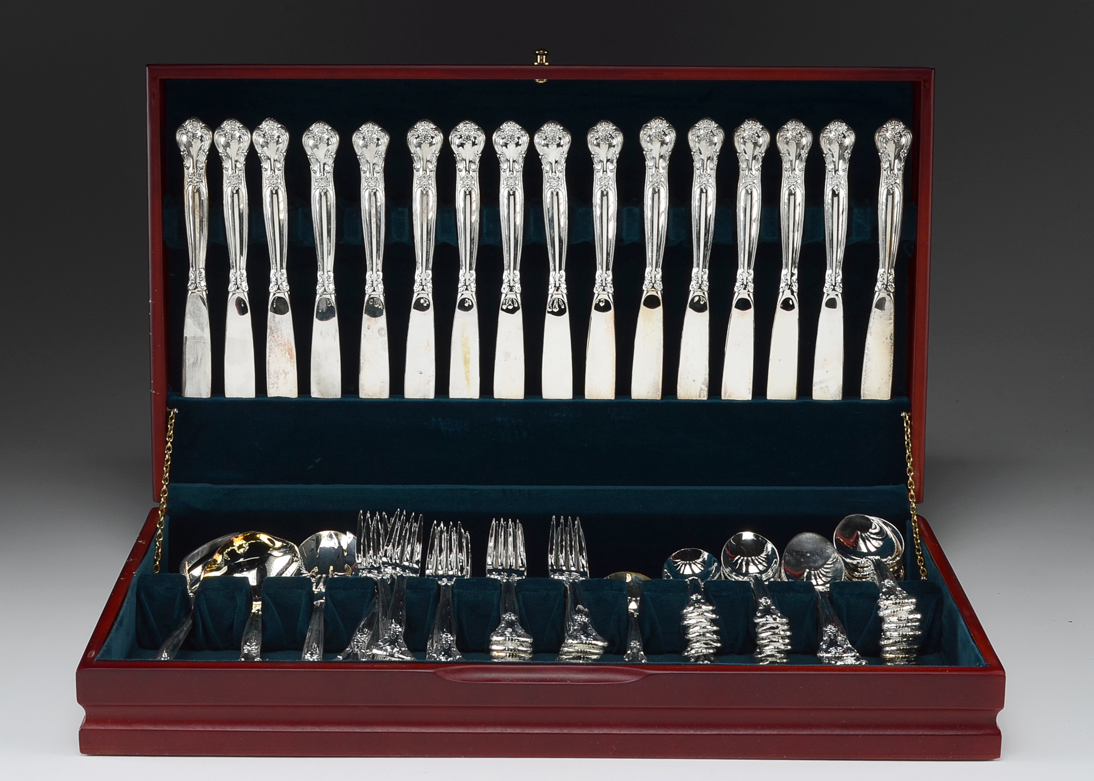 Godinger "Grand Master" Silver Plate Flatware Set EBTH