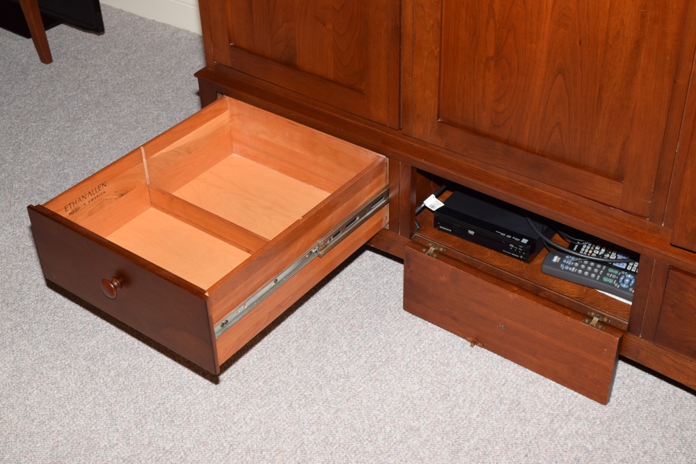 Ethan Allen Media Storage EBTH