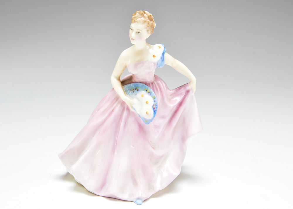 Royal Doulton Figurine "Invitation" EBTH