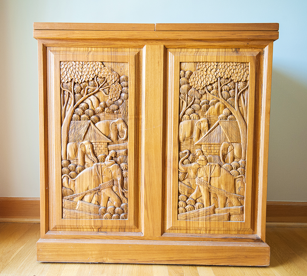 Vintage HandCarved Teak Rolling Bar EBTH