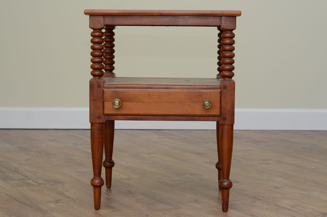 Willett "Lancaster County" Cherry Side Table EBTH