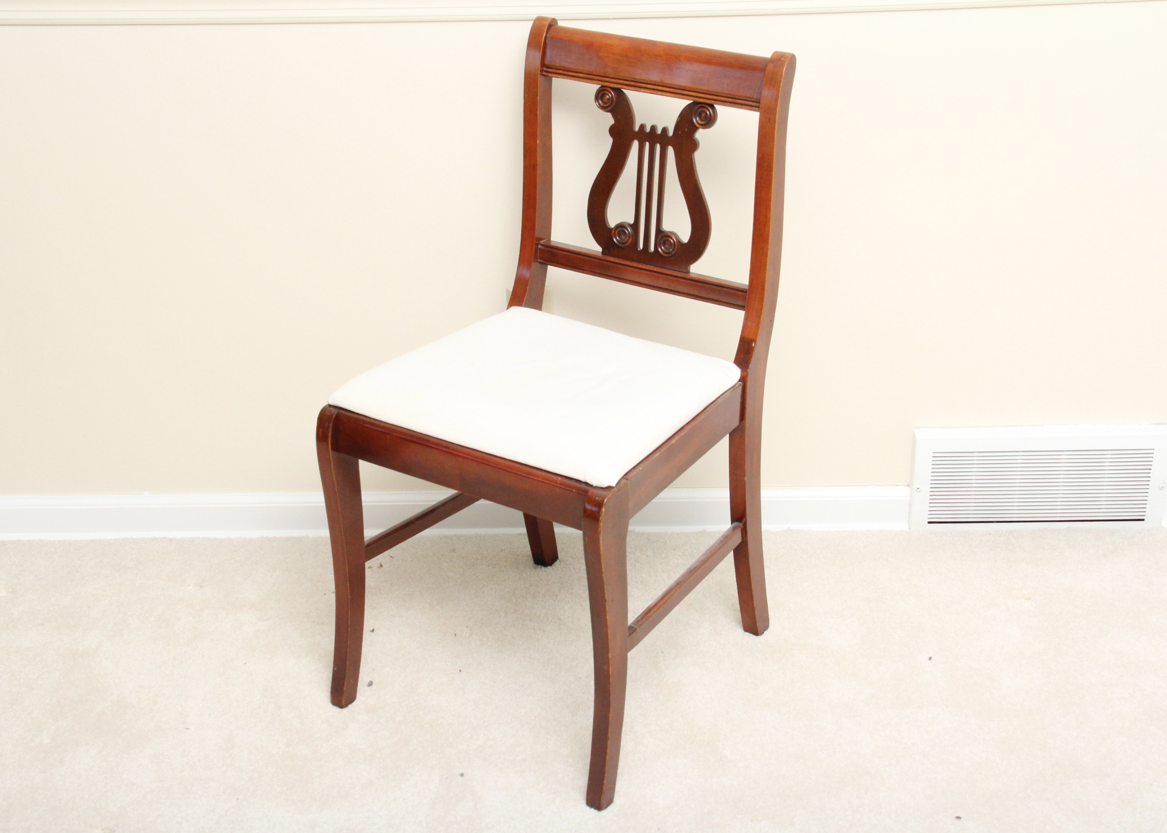 Vintage Duncan Phyfe Style Lyre Back Chair EBTH