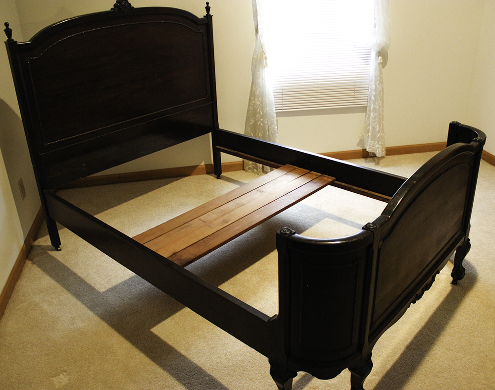 Antique Bed with WrapAround Footboard EBTH