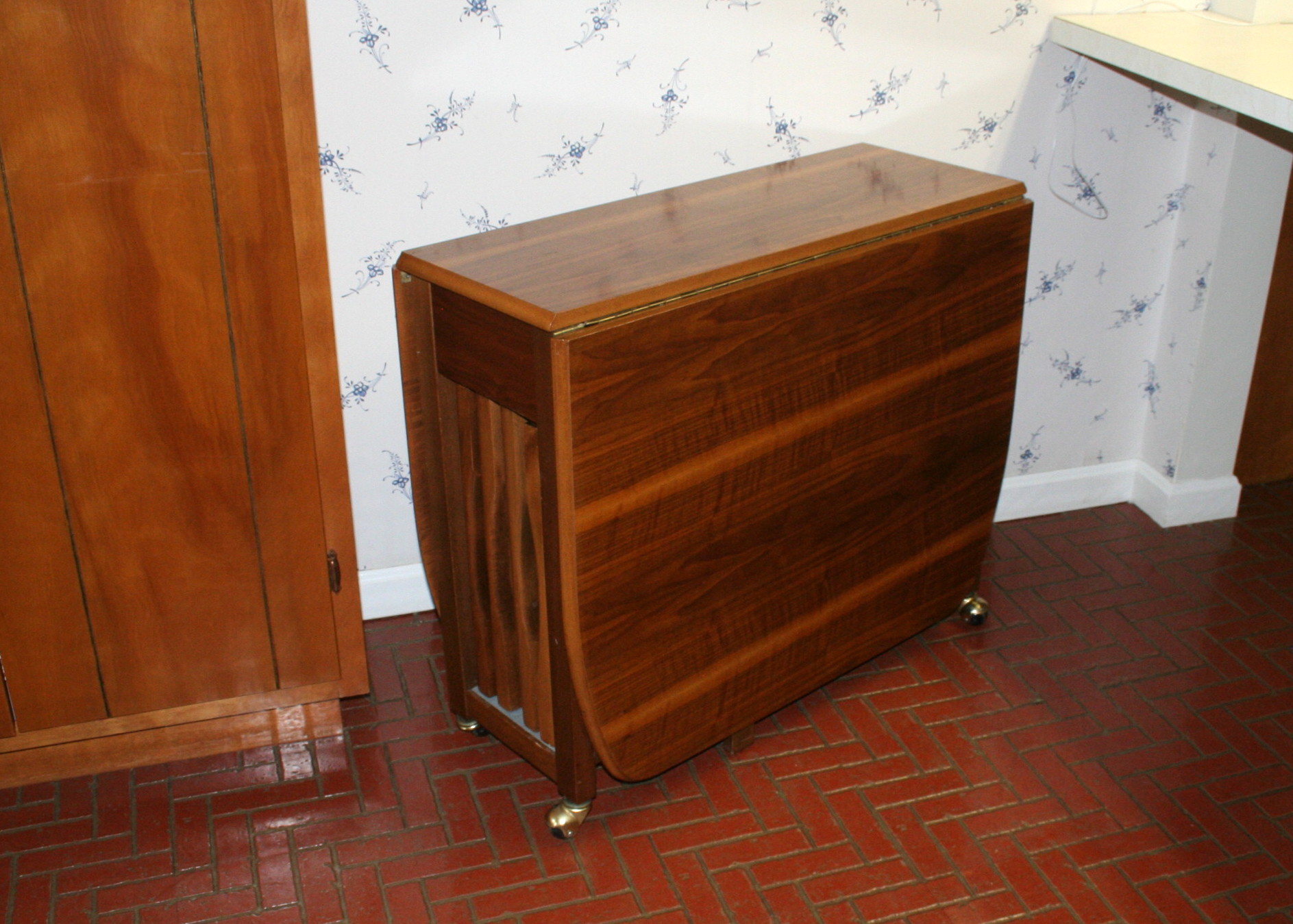 Five Piece Danish Modern Folding Table And Chair Set Ebth