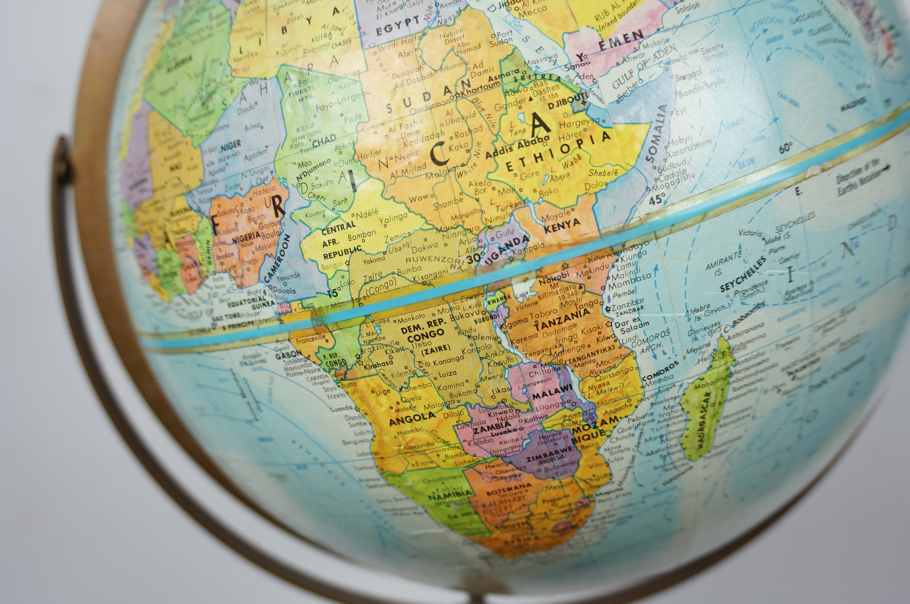 Globemaster Pedestal Globe EBTH