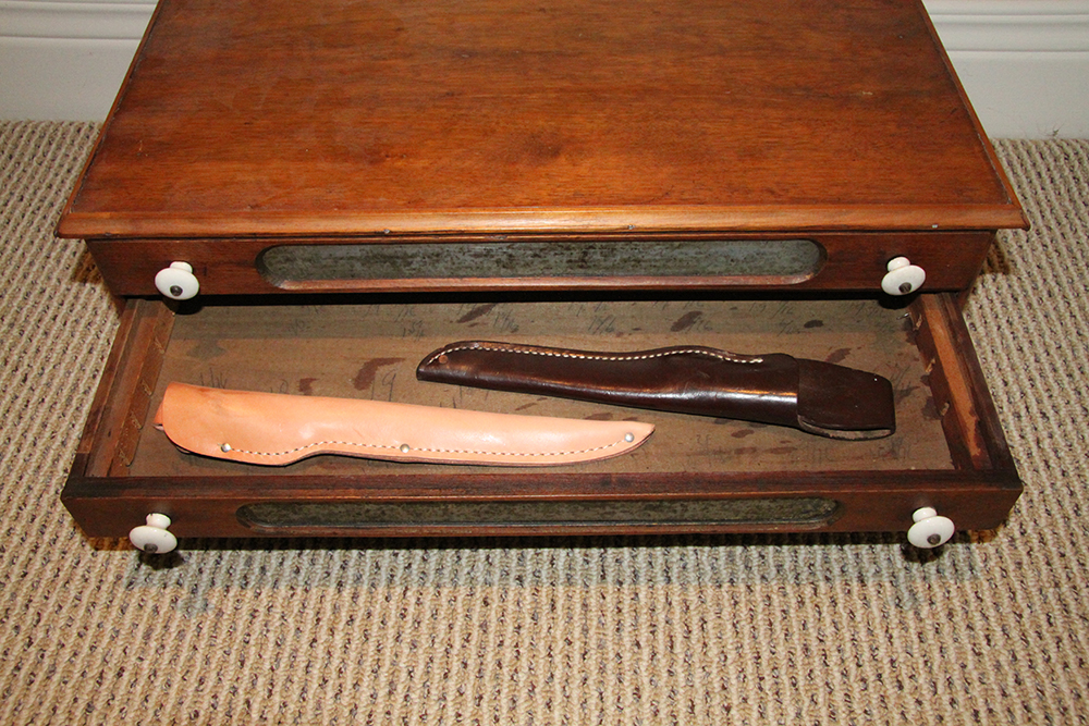 Solid Wood Knife Storage Chest EBTH
