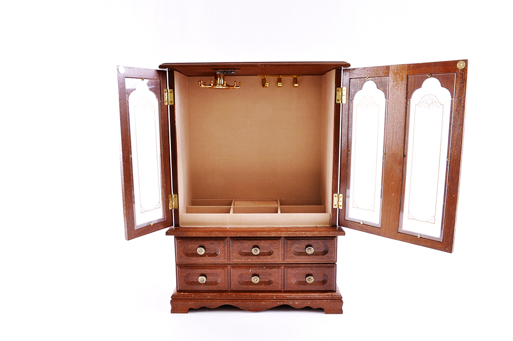 Tabletop Jewelry Box EBTH