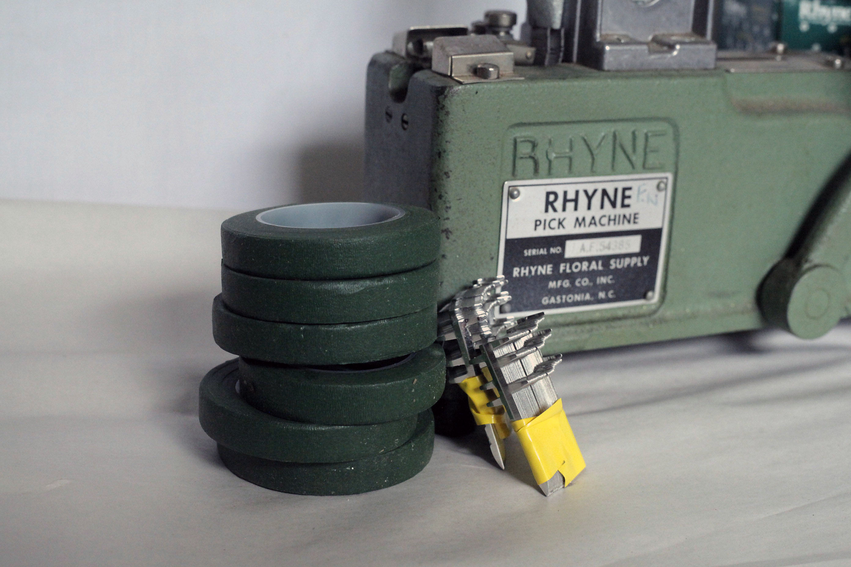 Rhyne Floral Pick Machine EBTH