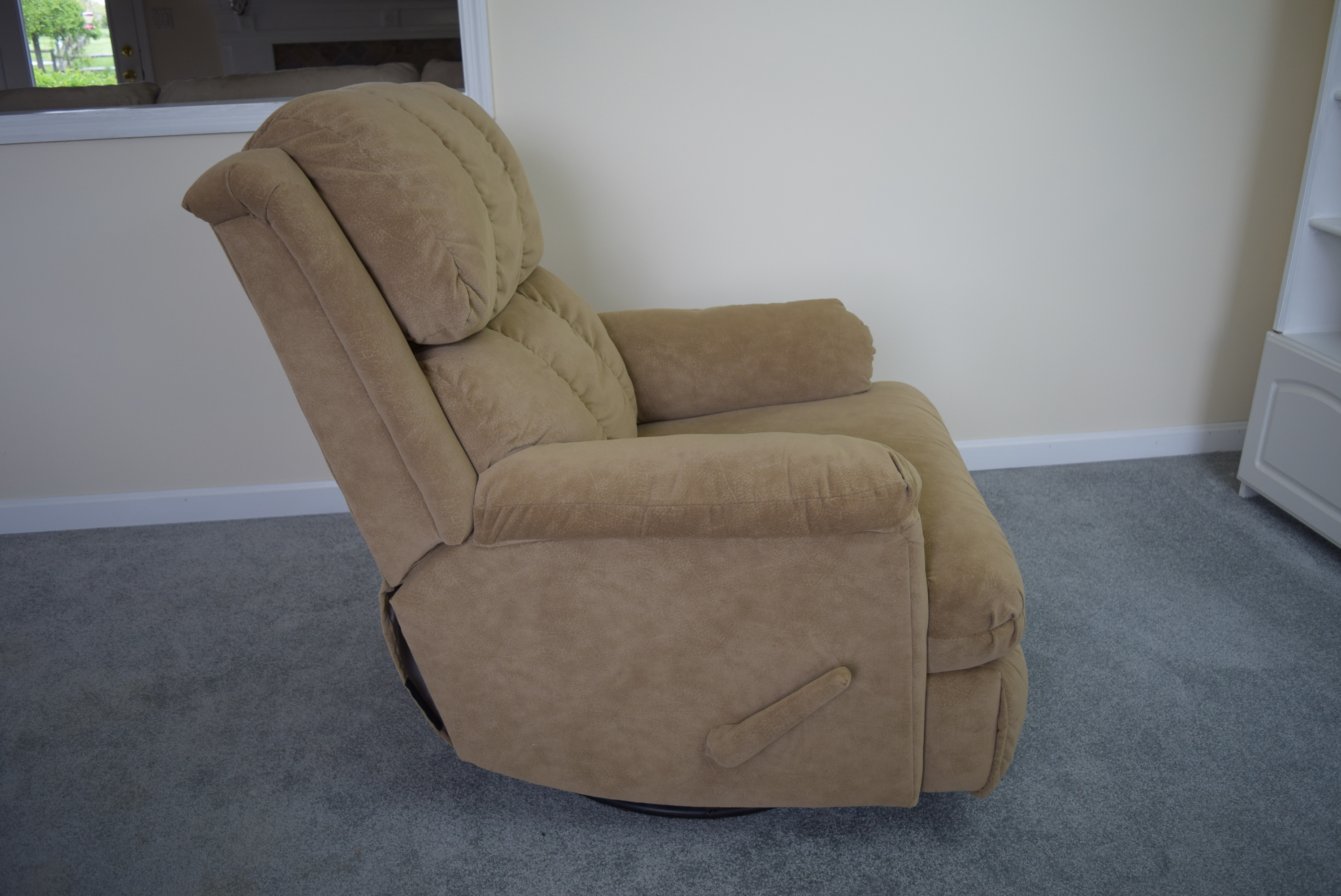Berkline Rocker Recliner Chair 1 EBTH