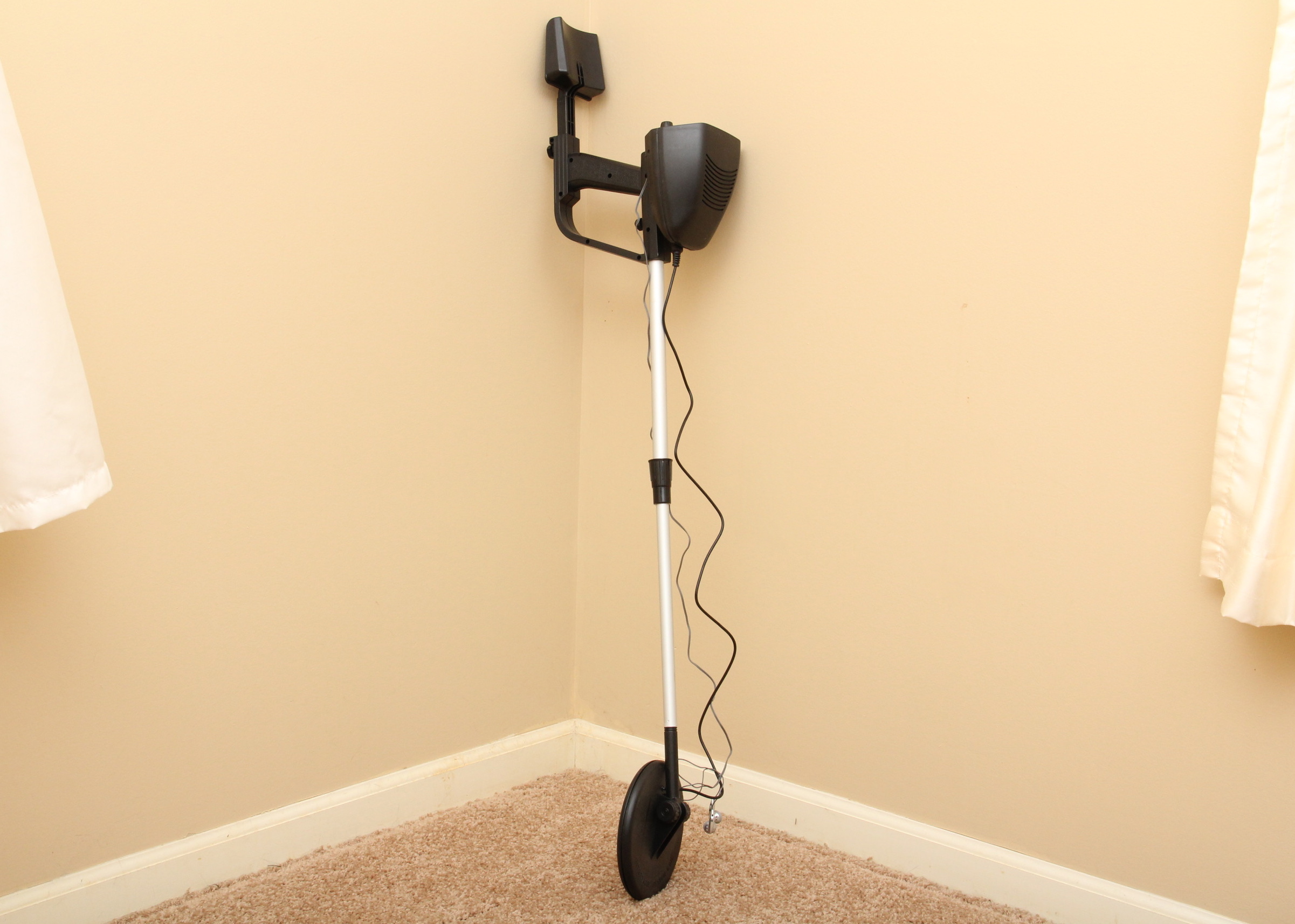 Gold Century Metal Detector EBTH