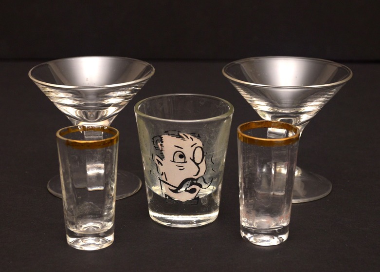 Novelty Bar Glasses EBTH