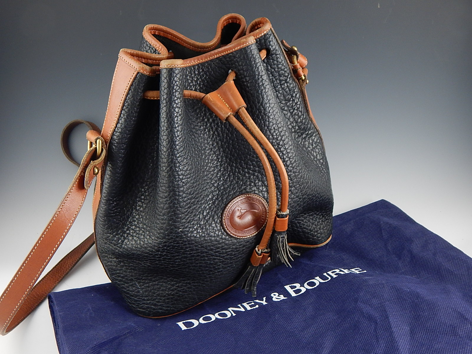 Vintage Dooney & Bourke Bucket Bag | EBTH