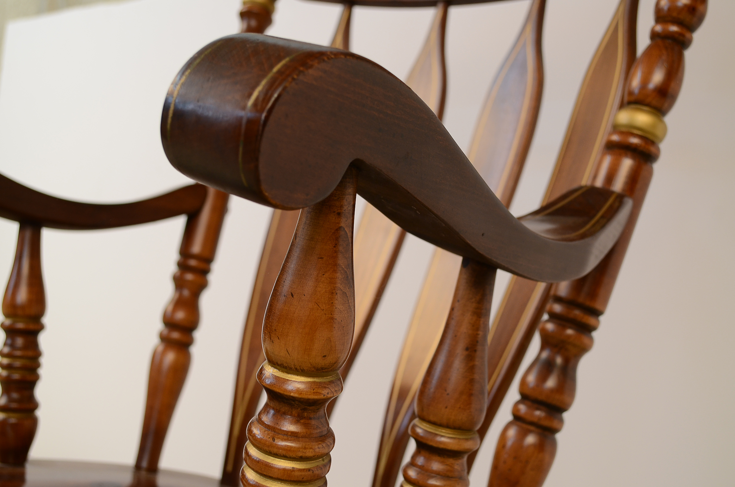 Virginia House Rocker EBTH