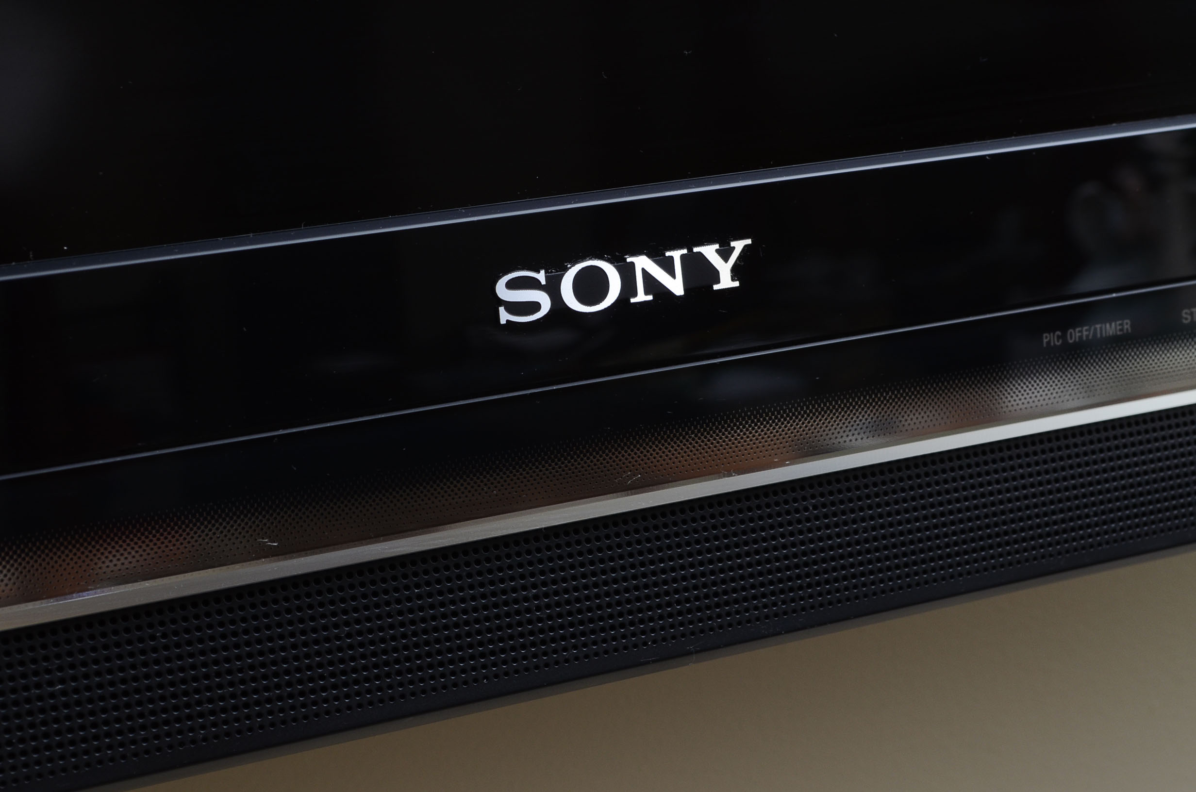 Sony Bravia 40" Flat Screen Television KDL40V5100 EBTH