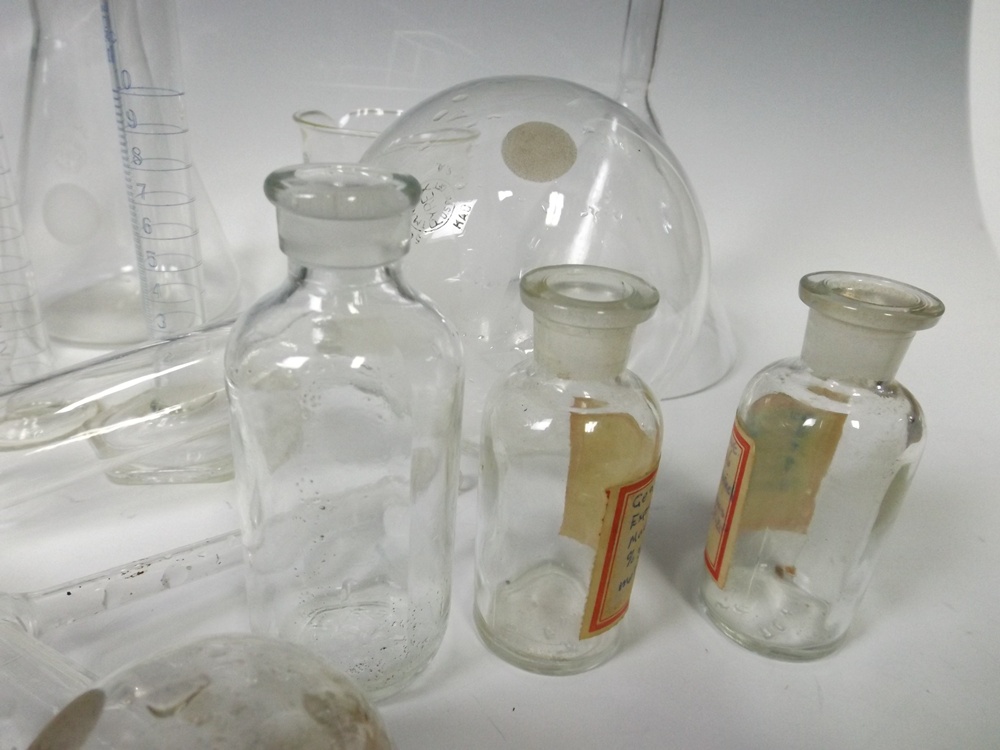 Pyrex Labware | EBTH