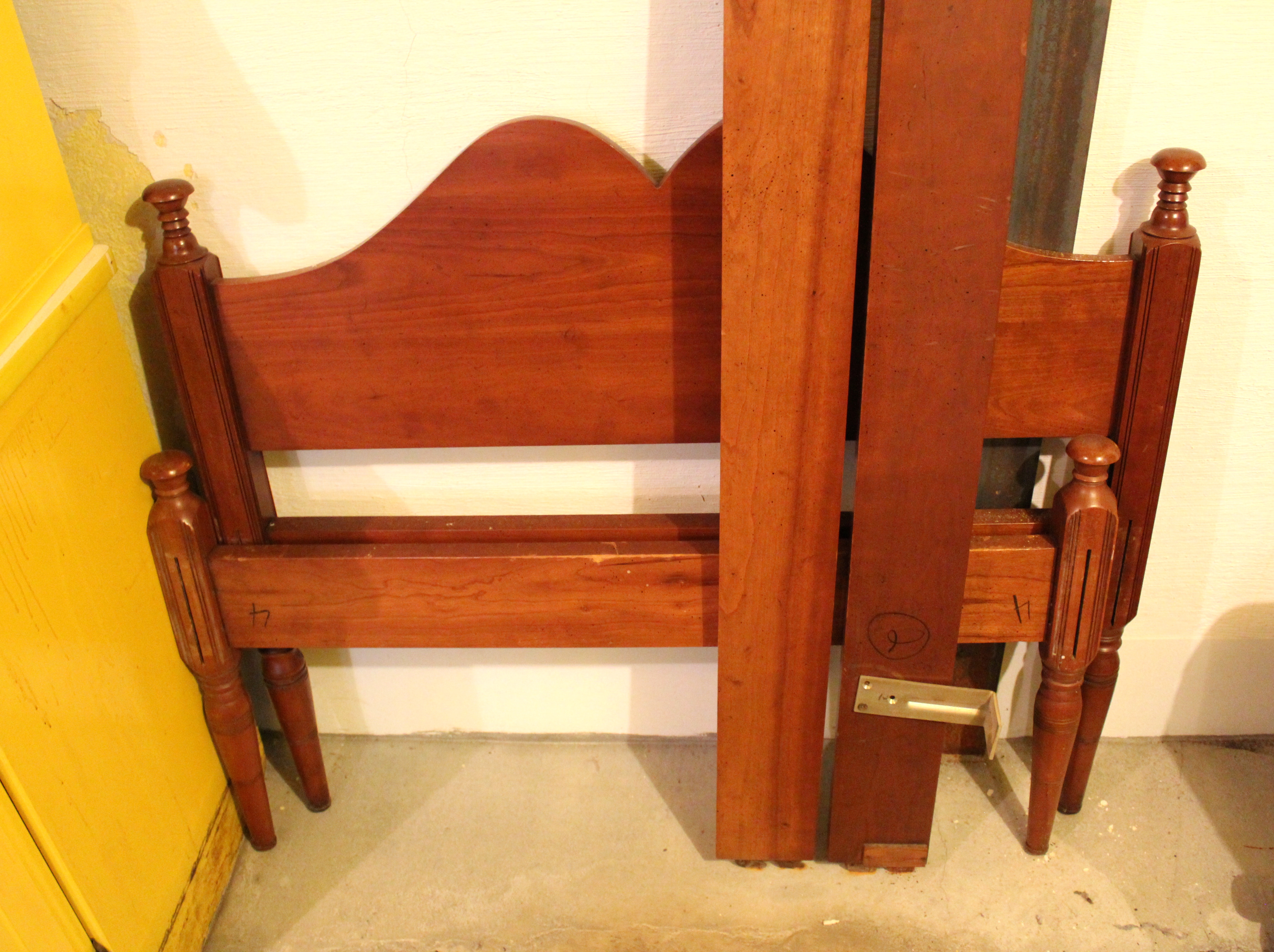 Wooden Twin Bed Frame EBTH