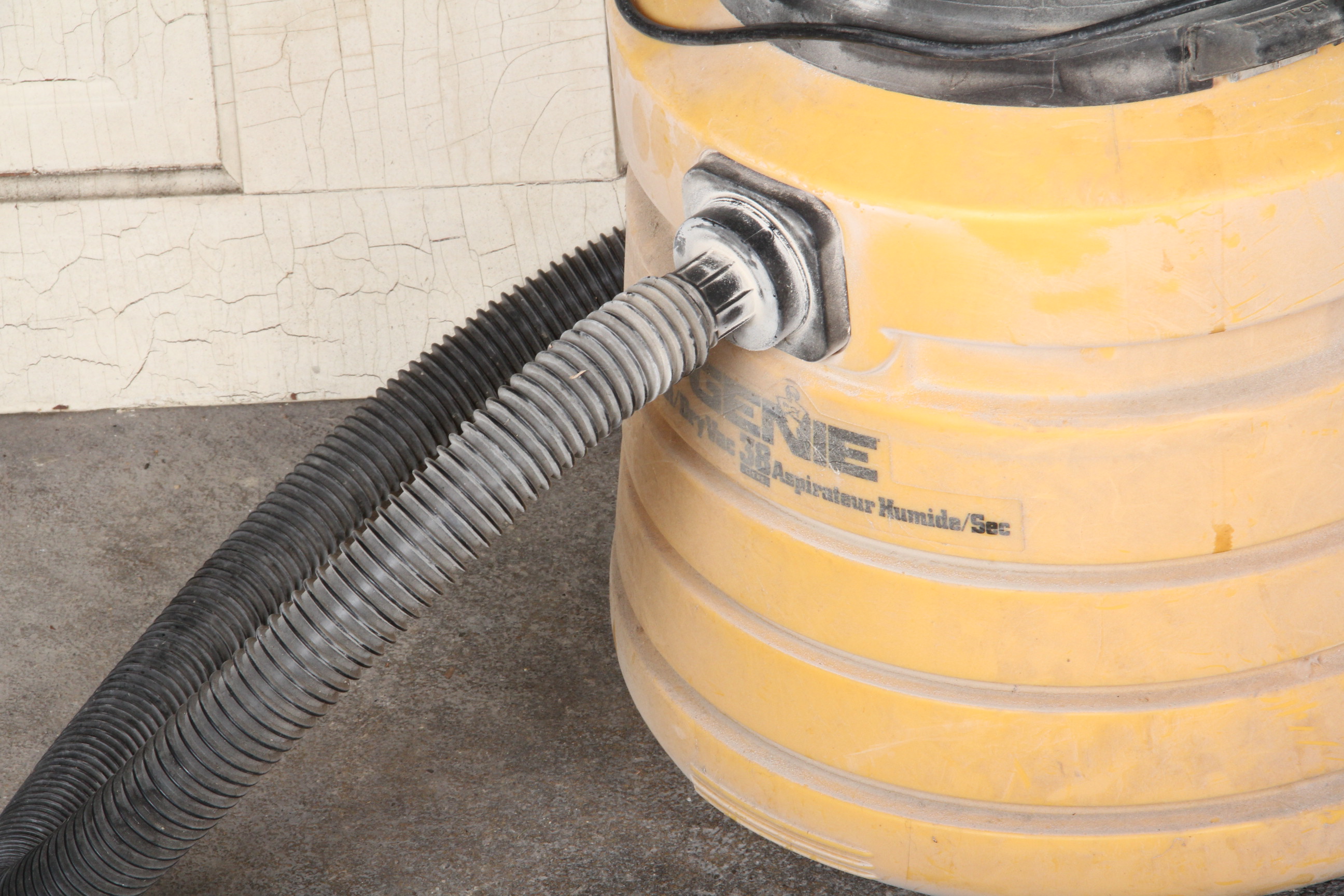 Genie SV2000 Wet/Dry Vacuum EBTH