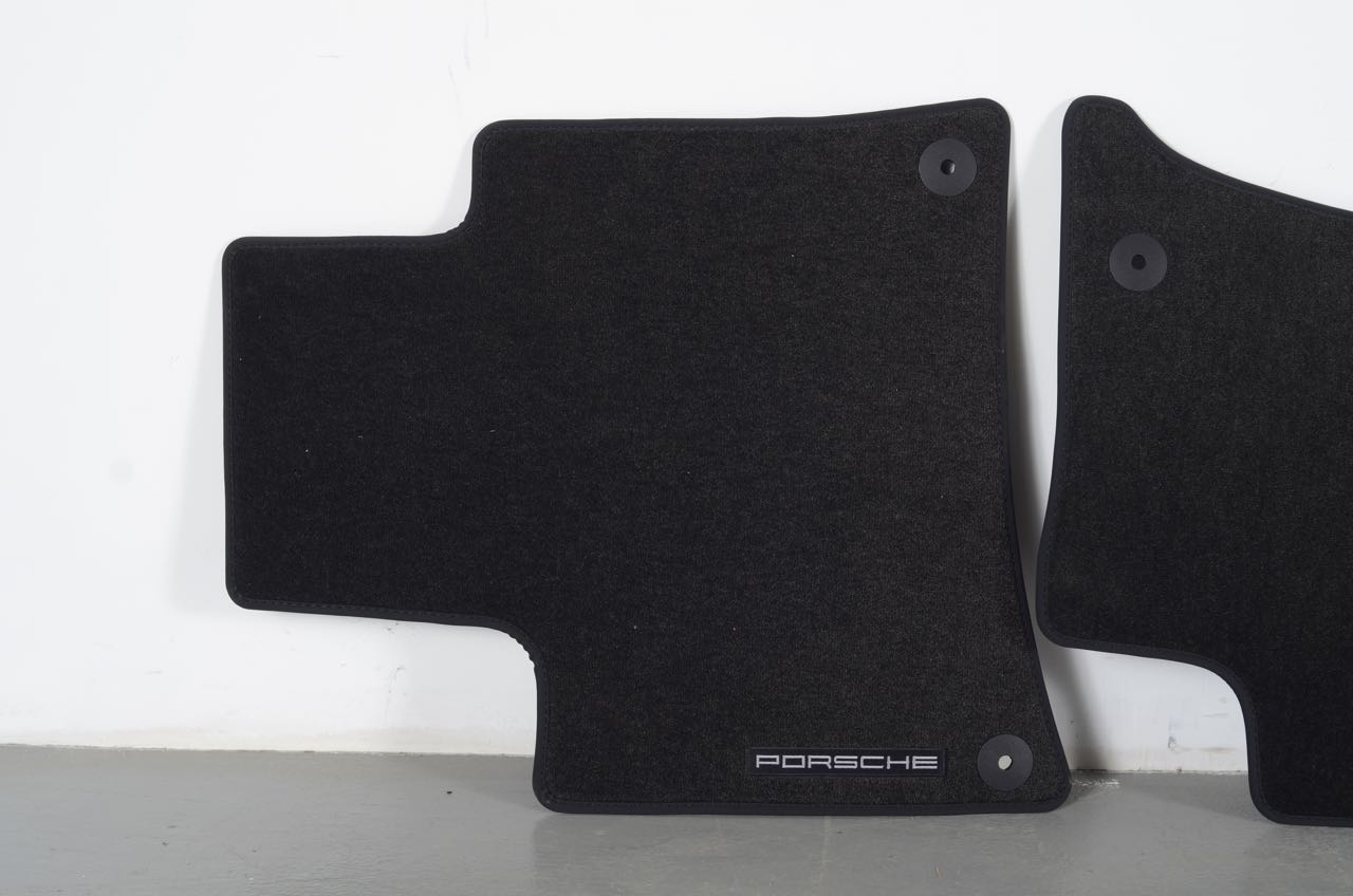 Porsche Cayenne™ Floor Mats EBTH
