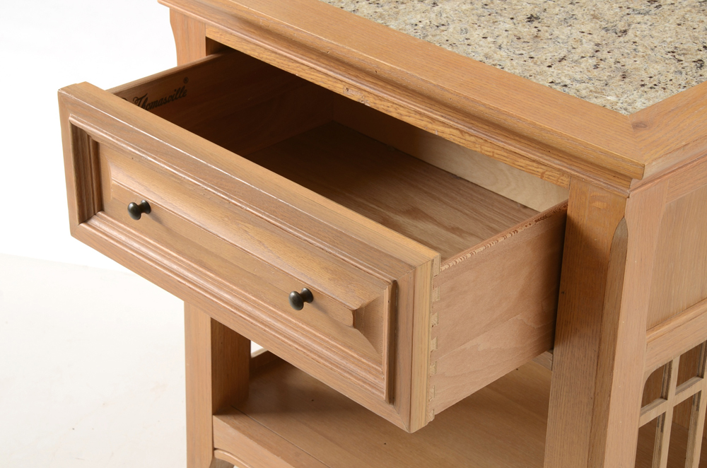 Thomasville American Revival GraniteTopped Side Table EBTH